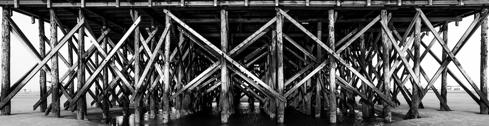 Pfahlbaukonstruktion